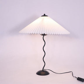 Lampe de Table Scandinave en Bois - Abat-jour Plissé et Élégant