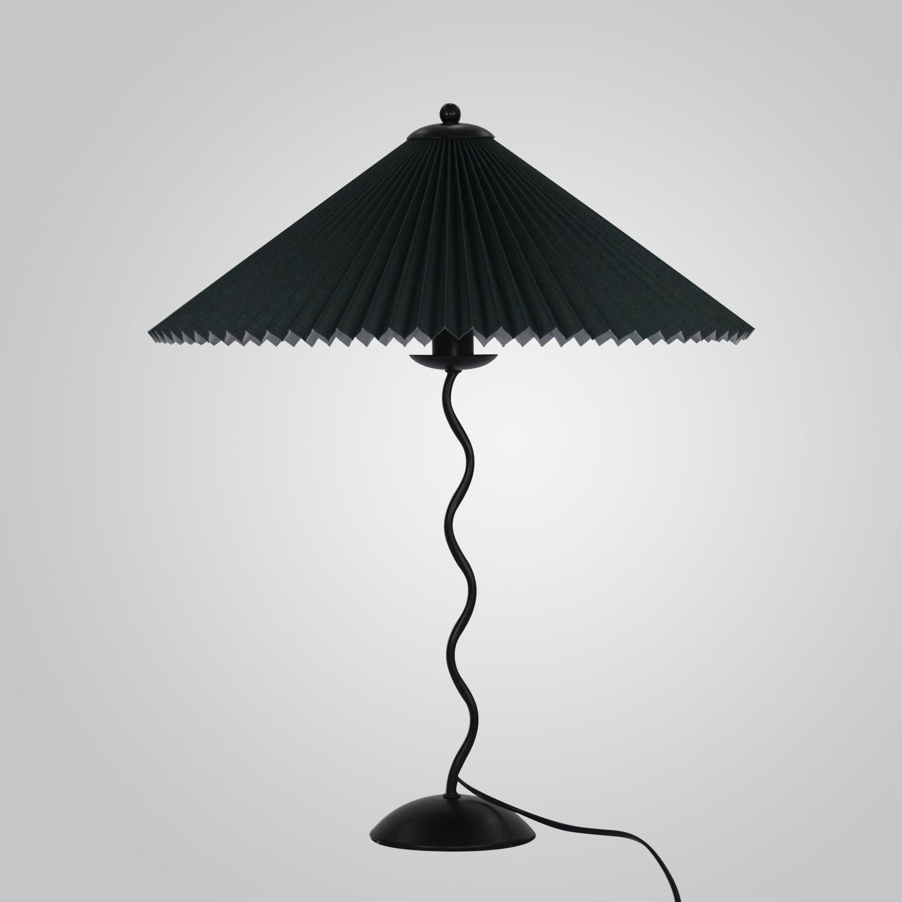 Lampe de Table Scandinave en Bois - Abat-jour Plissé et Élégant