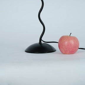Lampe de Table Scandinave en Bois - Abat-jour Plissé et Élégant