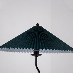 Lampe de Table Scandinave en Bois - Abat-jour Plissé et Élégant