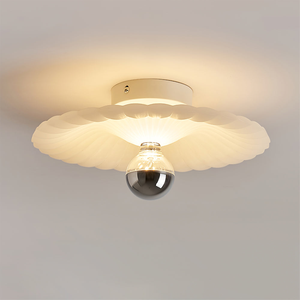 Lampe de Plafond Élégante - Pliages Detaillés et Éclairage Confortable