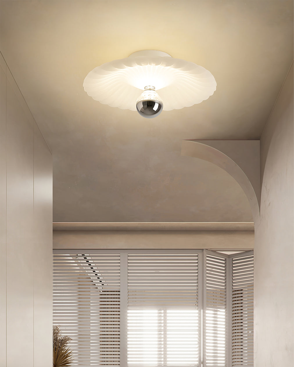 Lampe de Plafond Élégante - Pliages Detaillés et Éclairage Confortable