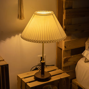 Lampe de Table Élégante en Métal - Abat-jour Plissé et Design Rétro