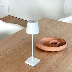 Lampe de Table LED Rechargeable - Design Compact et Tactile