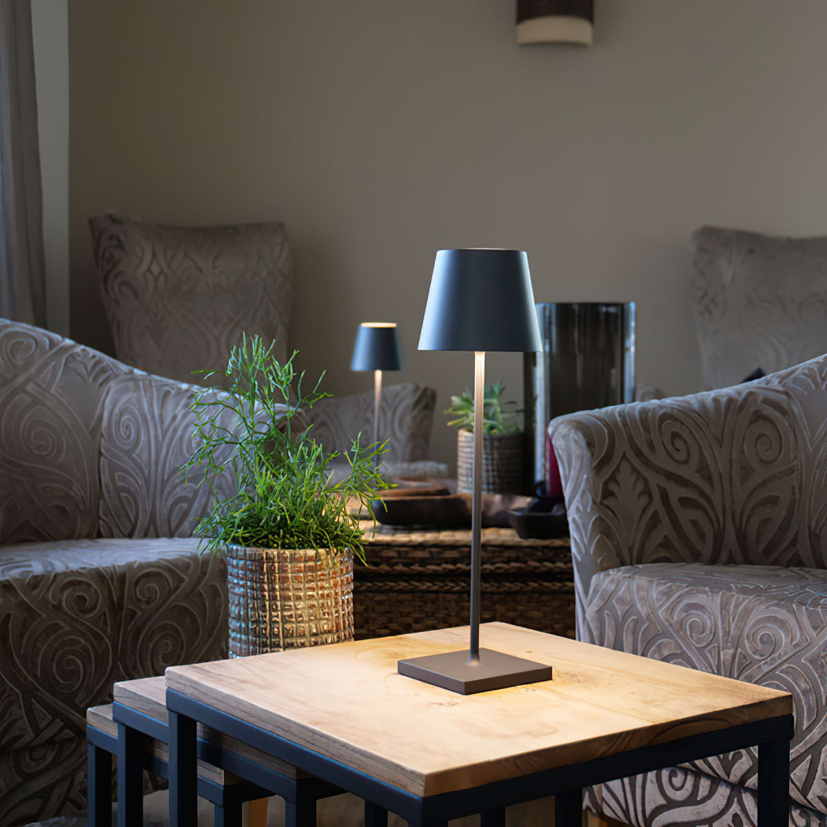 Lampe de Table LED Rechargeable - Design Compact et Tactile