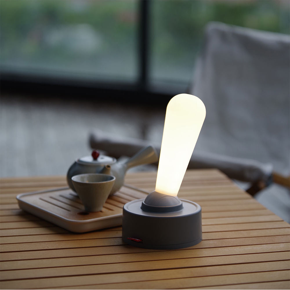 Lampe de Table Rétro à Commutateur - Design Vintage avec Lumière Rechargeable