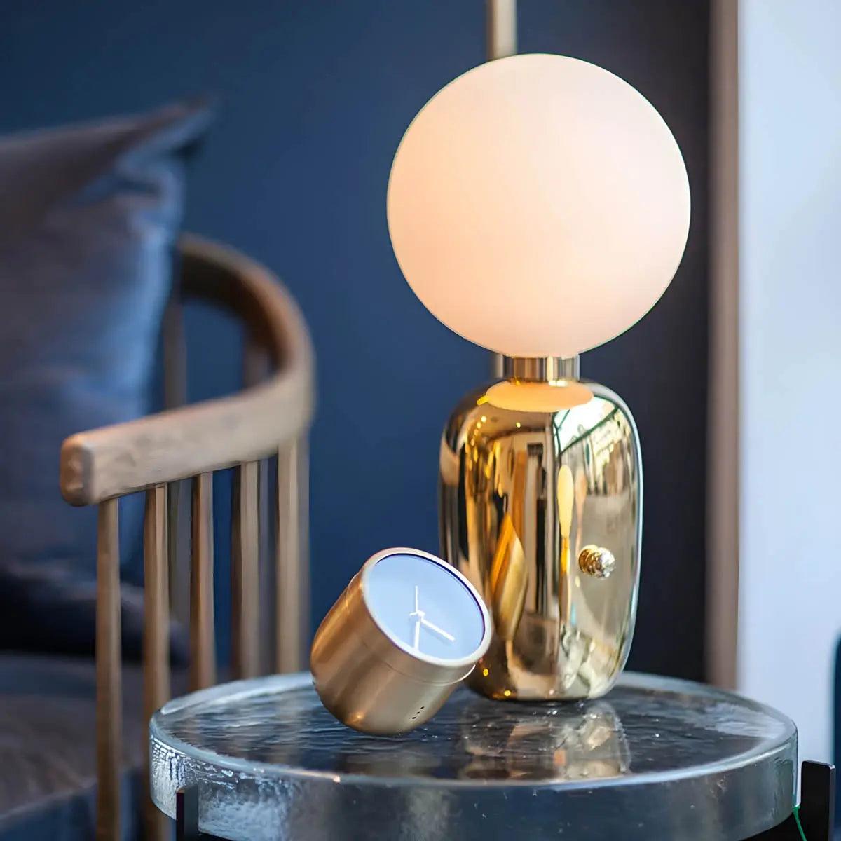 Lampe de Table Élégante et Moderne - Design Raffiné et Luxueux