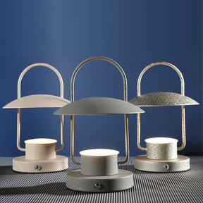 Lampe de Table Portable - Éclairage Léger et Durable en Déplacement