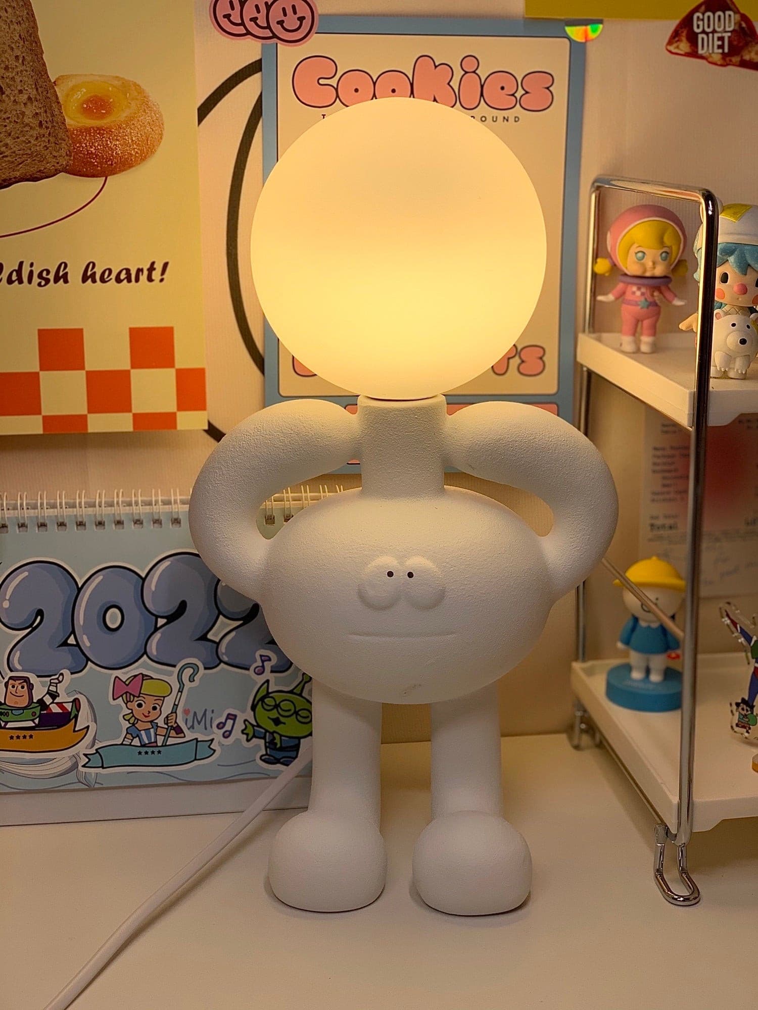 Lampe de Table Robotique - Design Créatif et Éclairage Joyeux