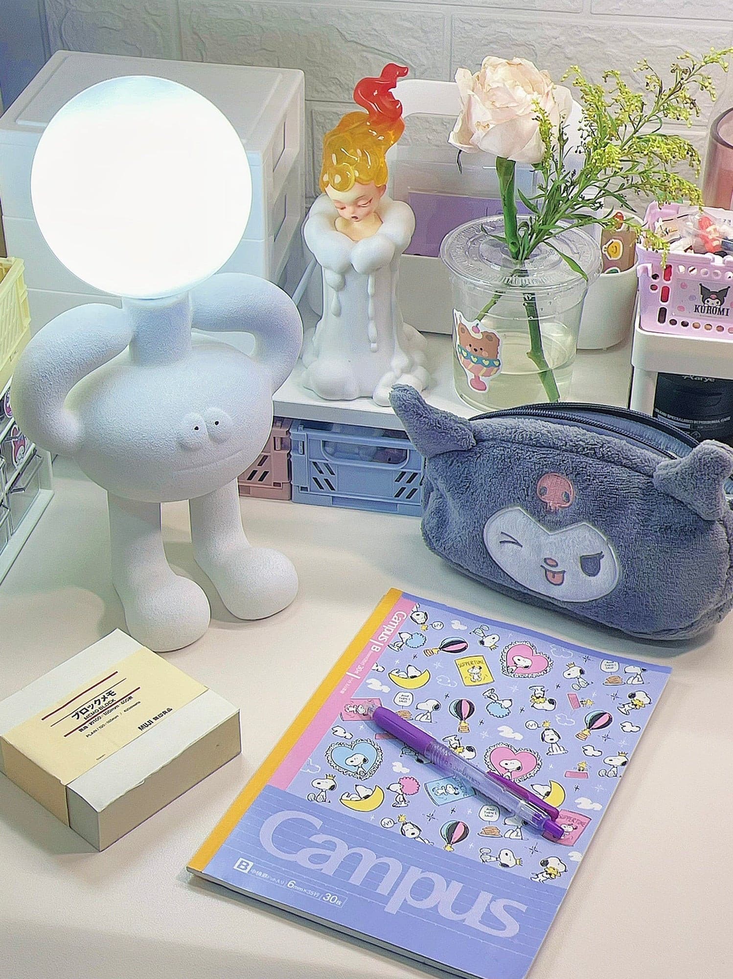 Lampe de Table Robotique - Design Créatif et Éclairage Joyeux