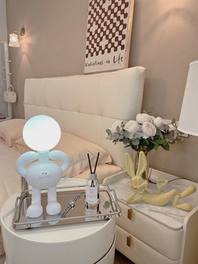 Lampe de Table Robotique - Design Créatif et Éclairage Joyeux