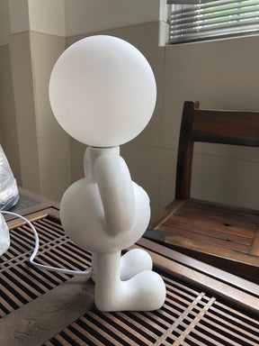 Lampe de Table Robotique - Design Créatif et Éclairage Joyeux