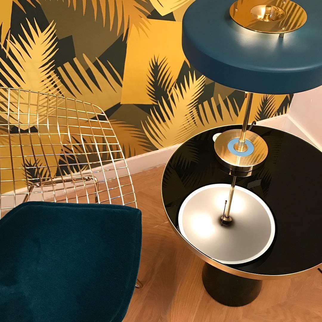 Lampe de Table en Métal et Acrylique - Design Élégant et Durable pour Intérieur