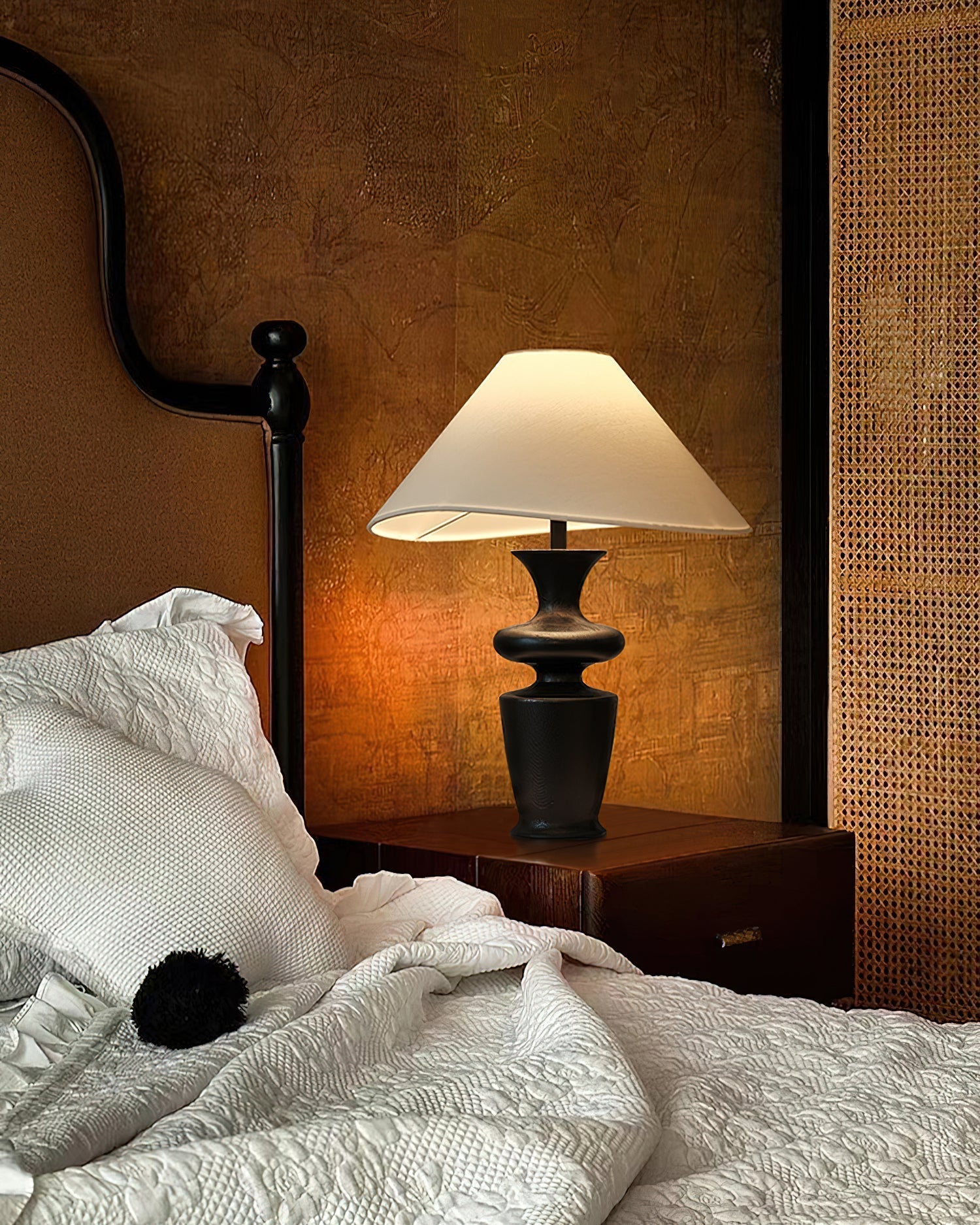 Lampe de Table Design Moderne - Élégance Classique avec Lumière Chaude