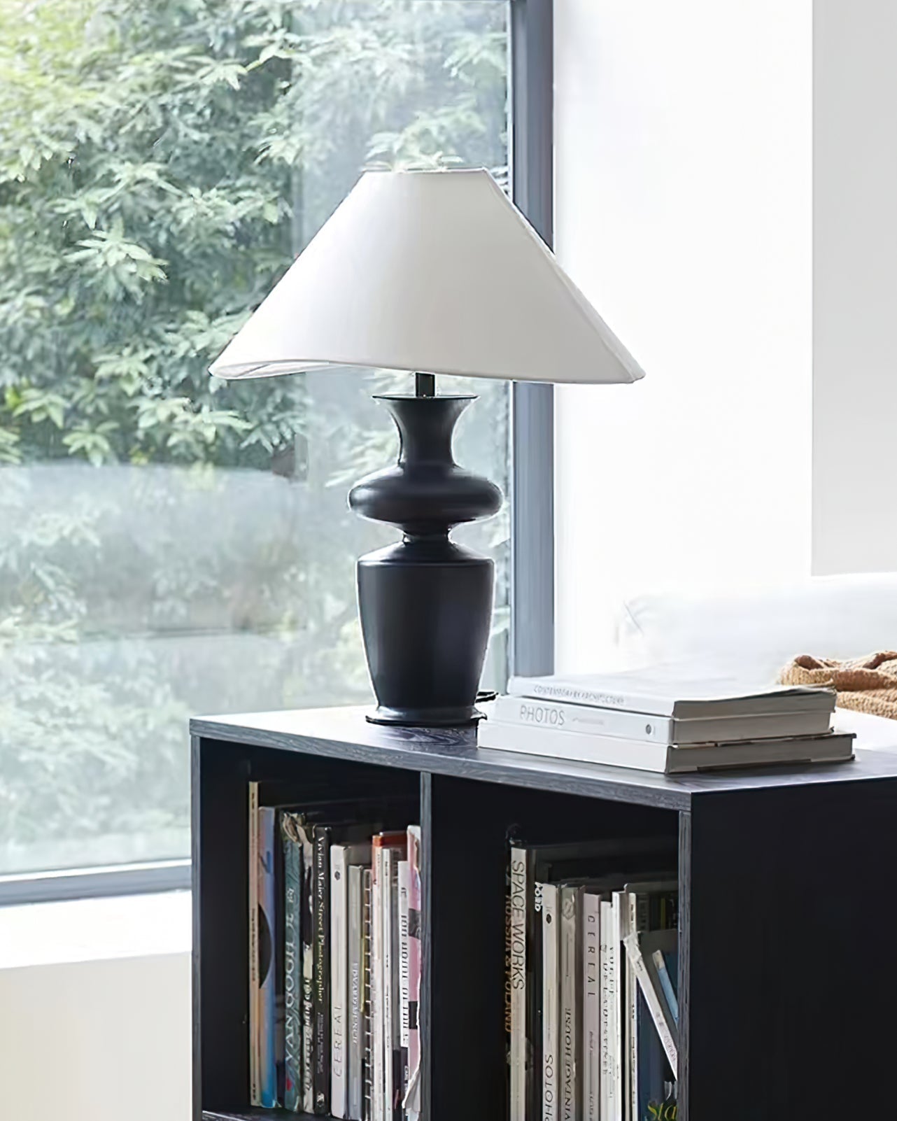 Lampe de Table Design Moderne - Élégance Classique avec Lumière Chaude