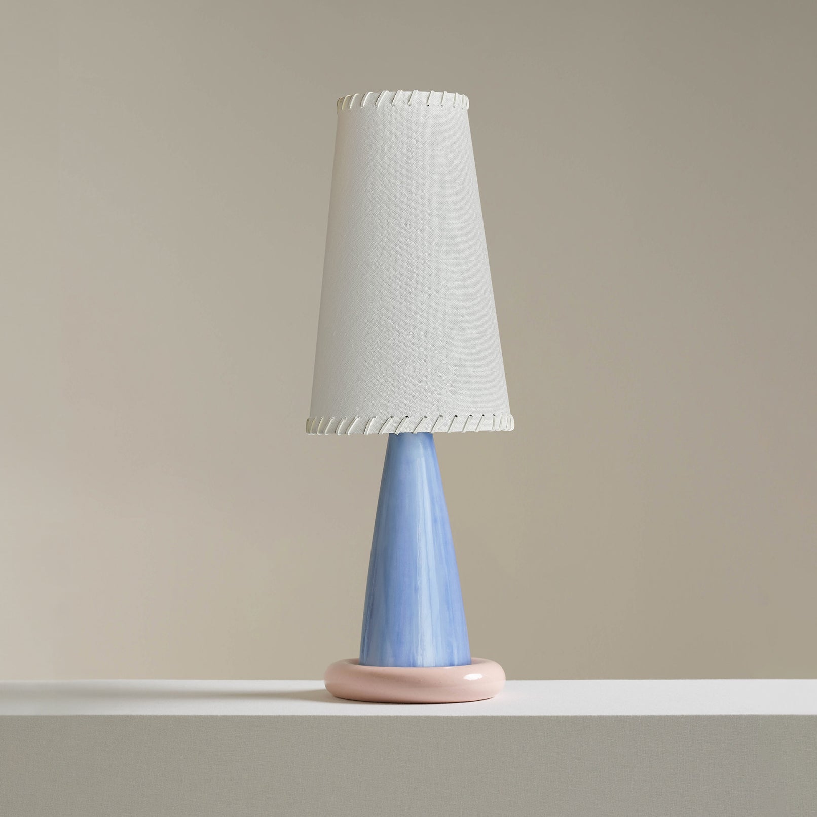 Lampe de Nuit en Céramique - Design Élégant et Ludique pour Intérieurs