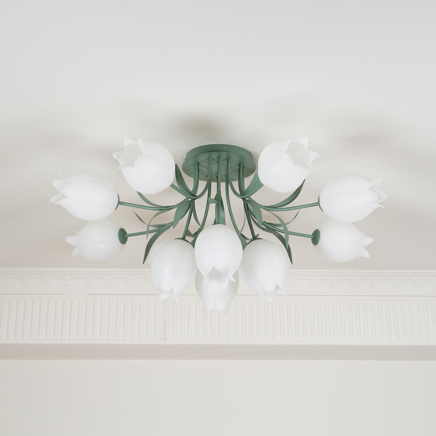 Lampe de Plafond Élégante en Métal - Design Floral et Lumière Douce