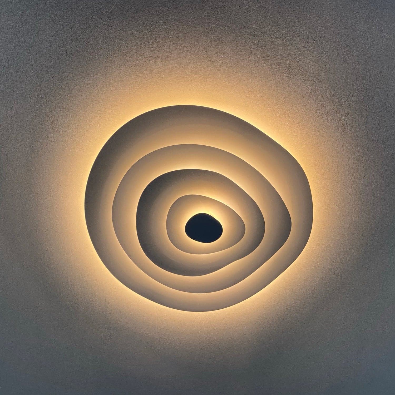 Lampe de Plafond Élégante en Métal - Design Ondulé et Ambiance Chaleureuse