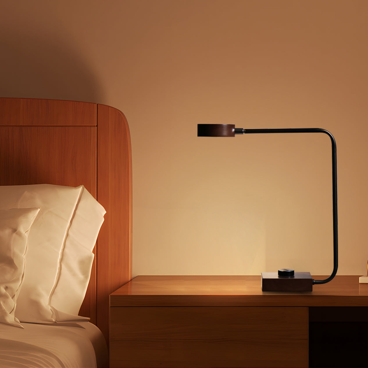 Lampe de Table Élégante - Design Arrondi et Éclairage Subtil
