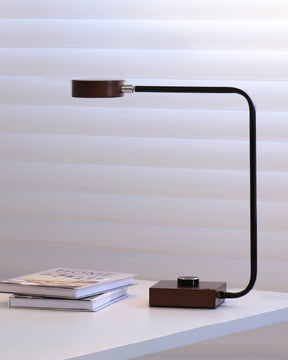 Lampe de Table Élégante - Design Arrondi et Éclairage Subtil