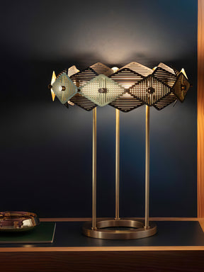 Lampe de Table Élégante Rouge - Design Intemporel et Chic