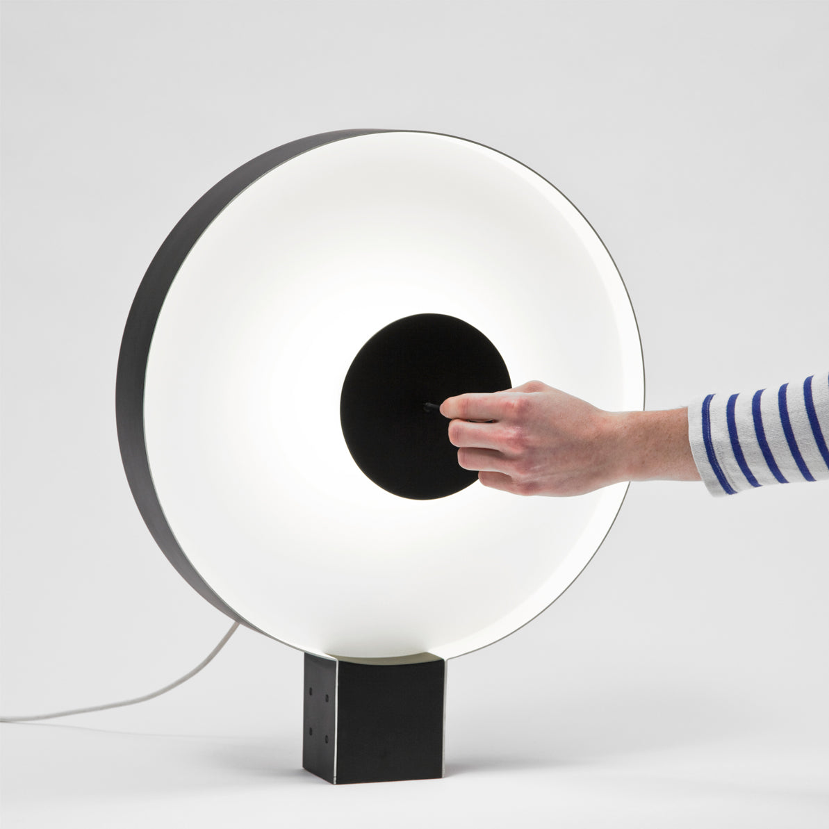 Lampe de Table en Métal et Acrylique - Design Élégant et Dimmable