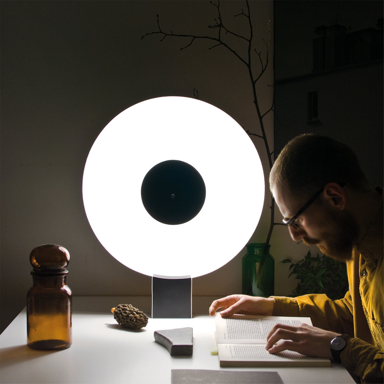 Lampe de Table en Métal et Acrylique - Design Élégant et Dimmable
