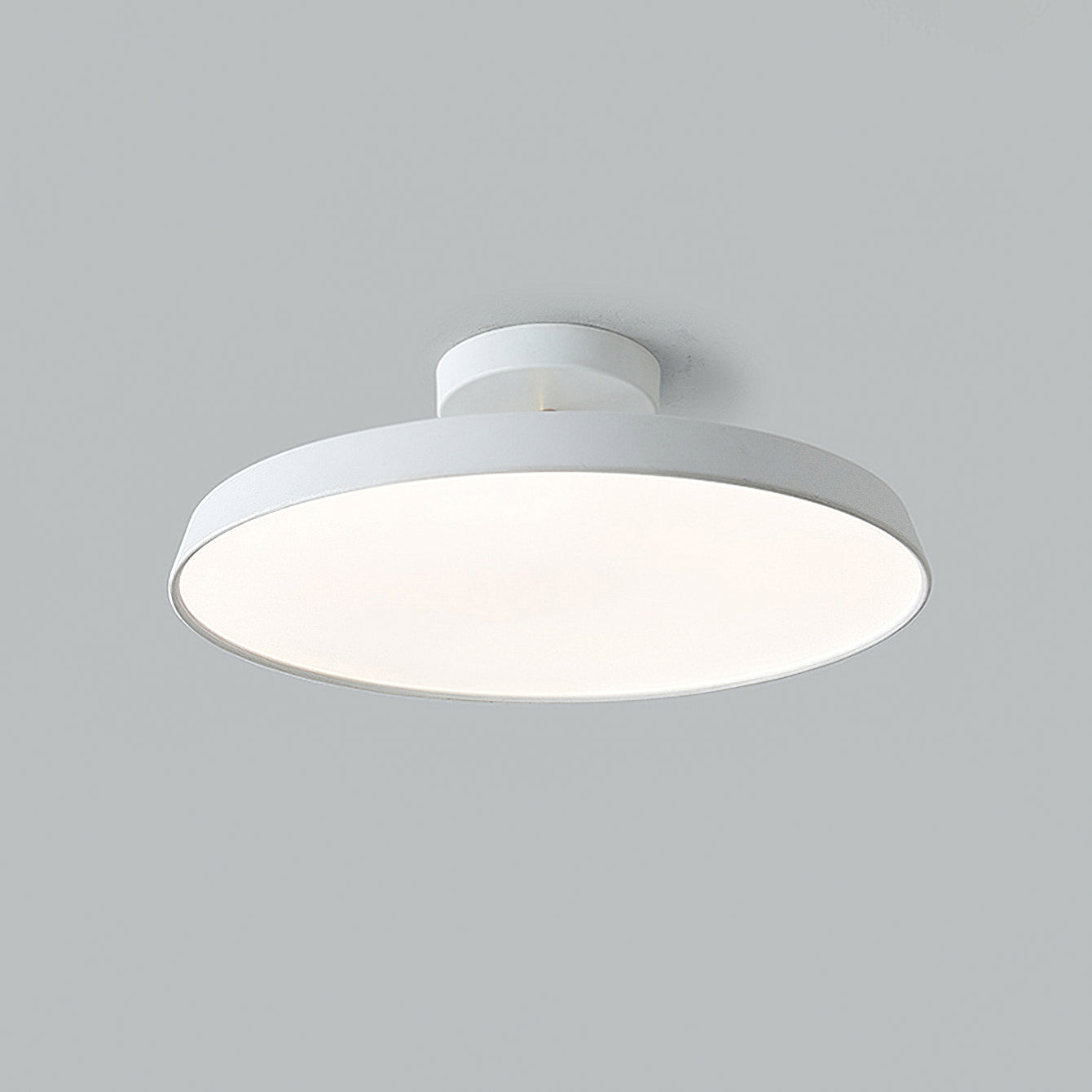 Plafonnier LED Moderne et Élégant - Illumination Parfaite pour Tous les Espaces