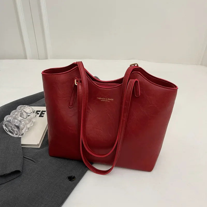 Sac fourre-tout en Cuir Vegan - Élégant et Spacieux pour Usage Quotidien