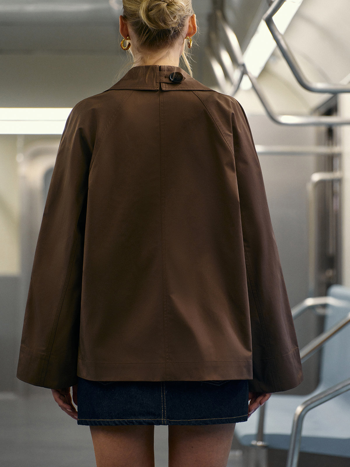 Trench-coat Classique à Double Boutonnage - Tissu Tissé et Ajustement Régulier