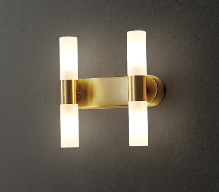 Applique Murale Minimaliste en Or - Éclairage LED Énergétiquement Efficace
