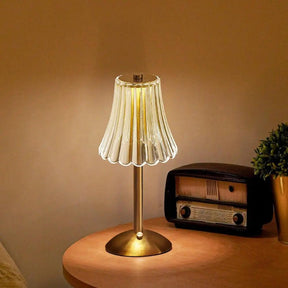 Lampe de Table Vintage en Cristal - Élégance Intemporelle et Fonctionnalité Moderne