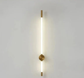 Applique Murale LED Verticale - Éclairage Économe et Élégant