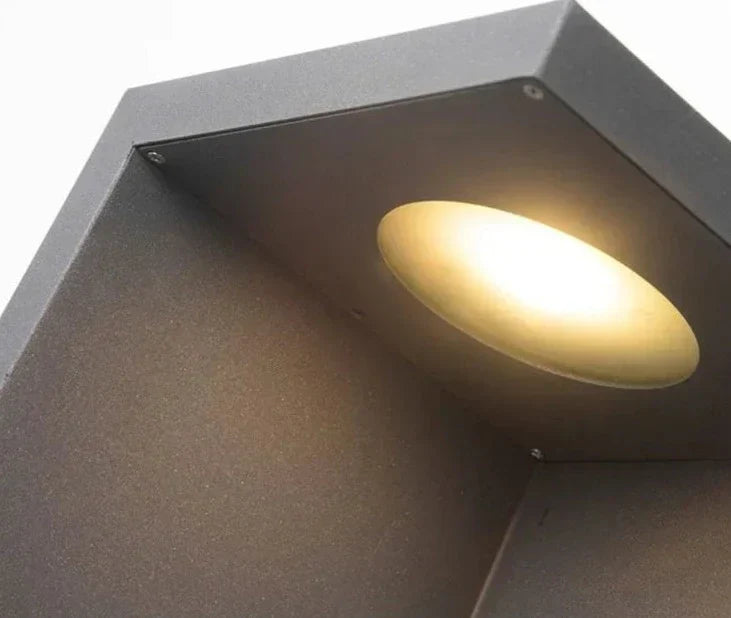 Éclairage Extérieur Étanche LED - Design Élégant et Résistant aux Intempéries