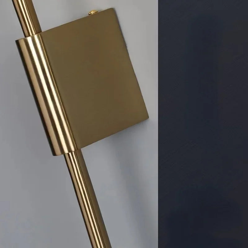 Applique Murale LED Dorée - Éclairage Énergétiquement Efficace et Élégant