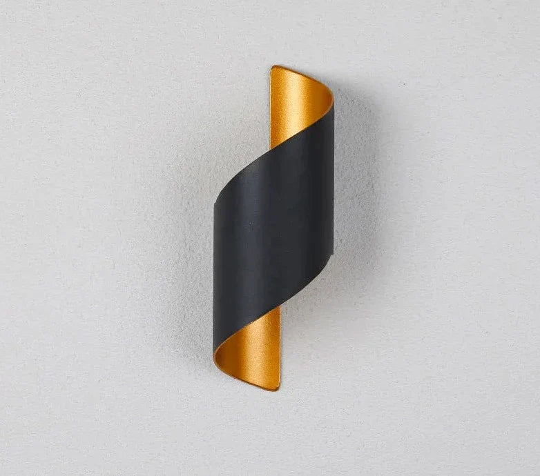 Applique Murale Moderne en Fer - Éclairage LED Économe et Durable