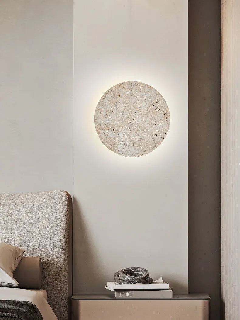 Applique Murale en Travertin - Éclairage LED Élégant et Durable