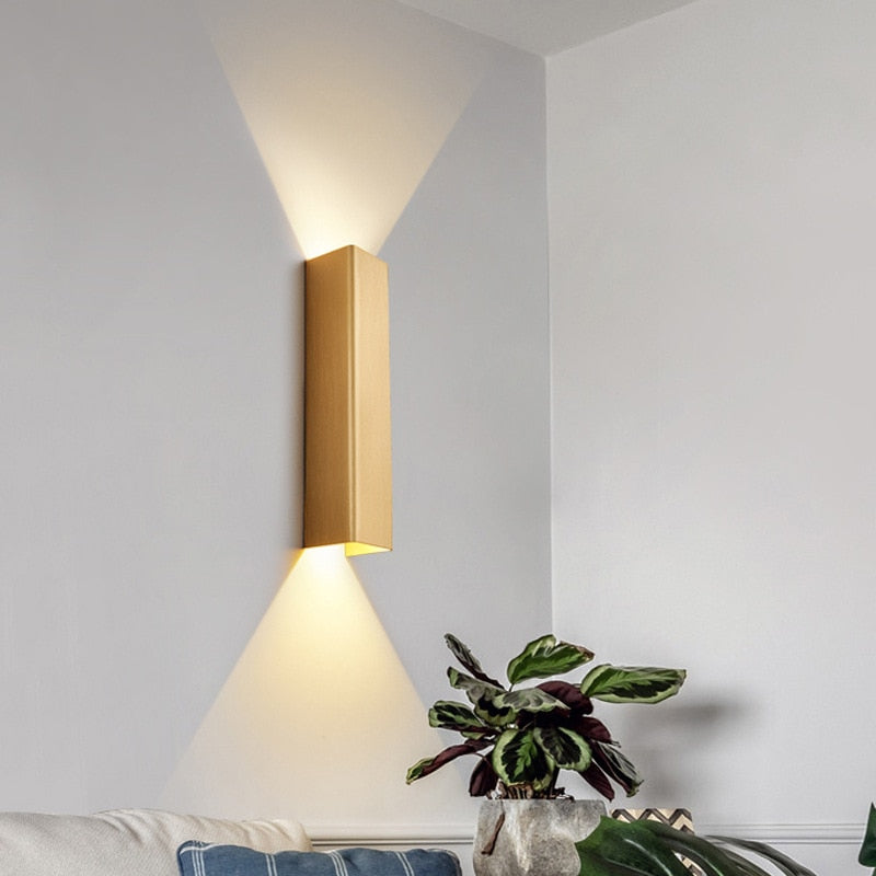 Lampe d'extérieur moderne et élégante - Éclairage Durable pour Espaces Contemporains