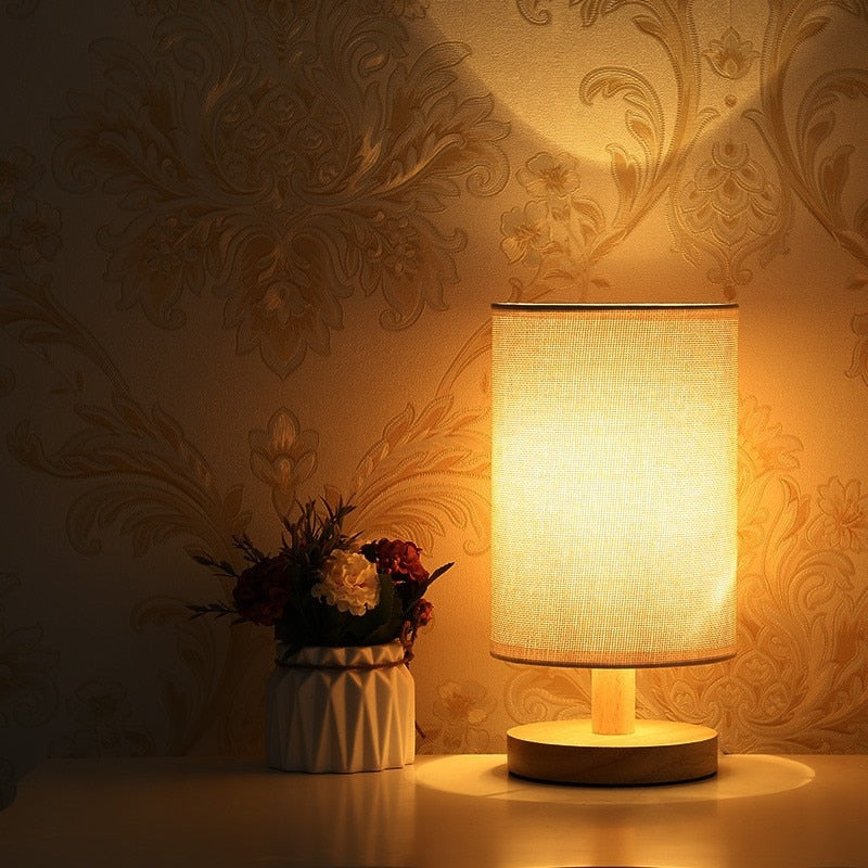 Lampe de Bureau LED en Bois - Élégance Scandinave avec Éclairage Ajustable