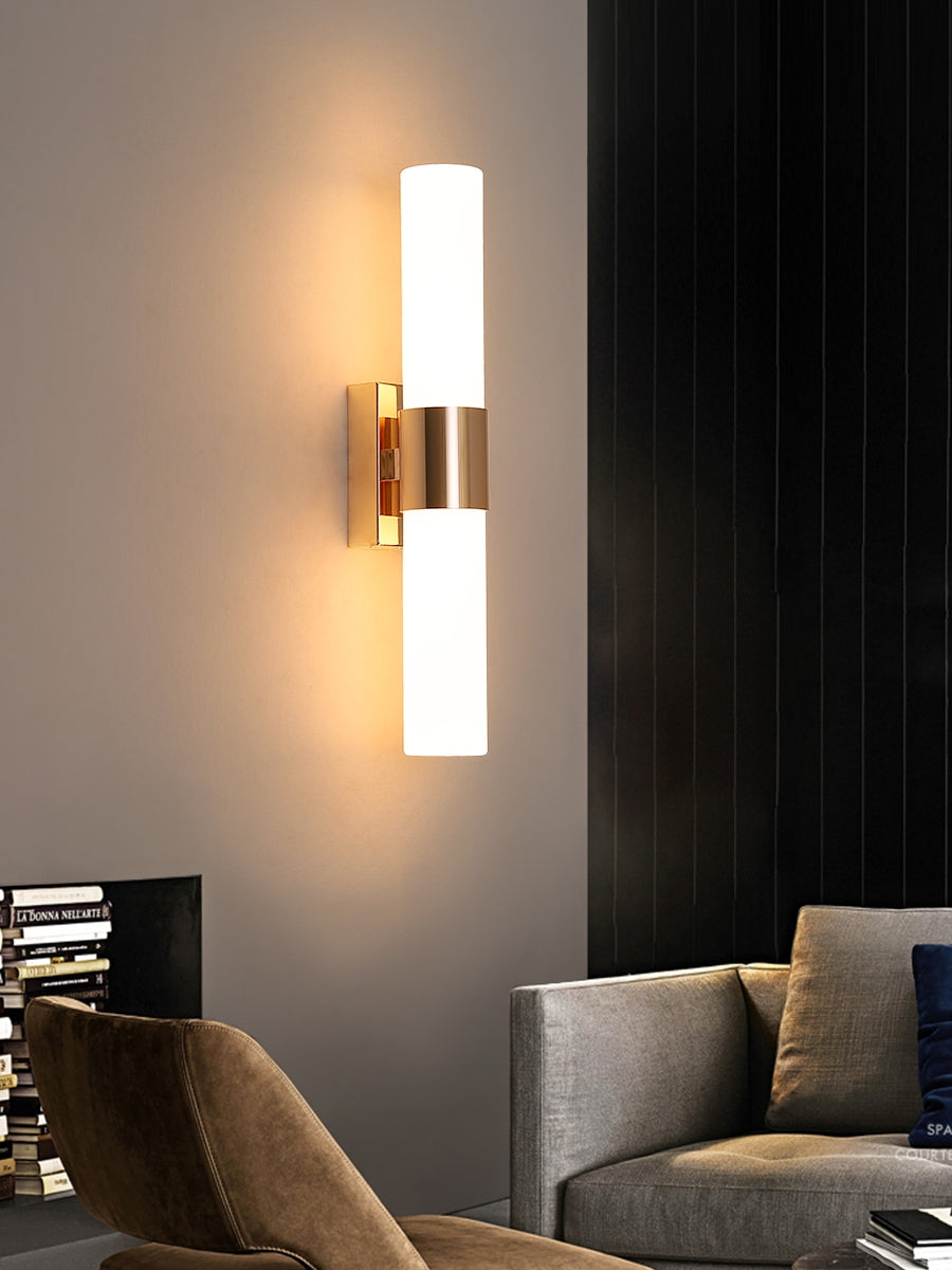 Applique Murale Minimaliste en Or - Éclairage LED Énergétiquement Efficace