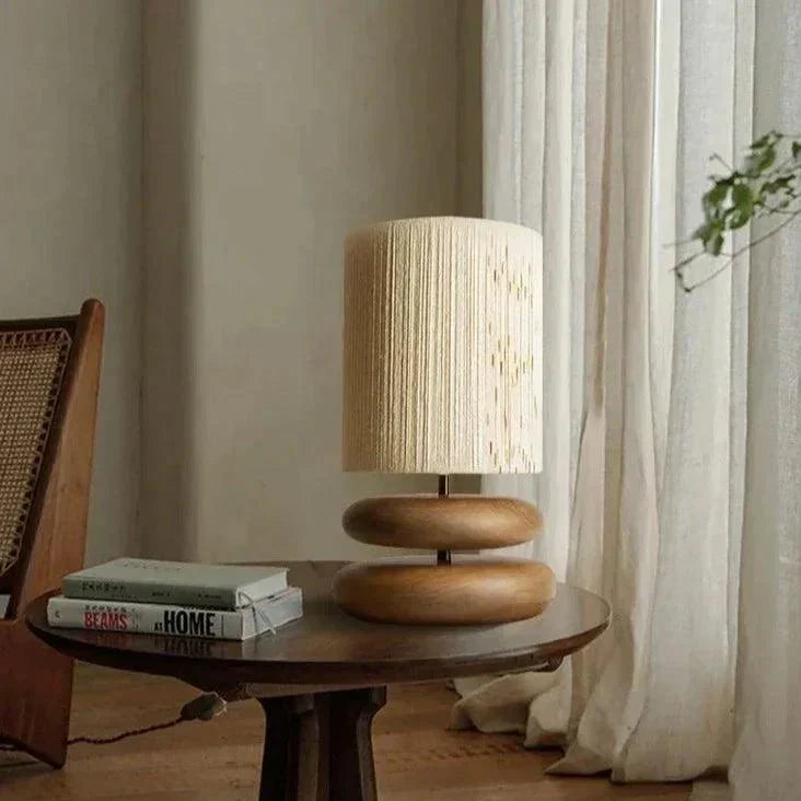 Lampe en Bois de Noyer - Éclairage Chaleureux et Élégant