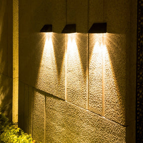Applique Solaire Étanche pour Extérieur - Éclairage LED Durable et Écologique