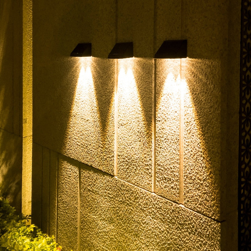 Applique Solaire Étanche pour Extérieur - Éclairage LED Durable et Écologique