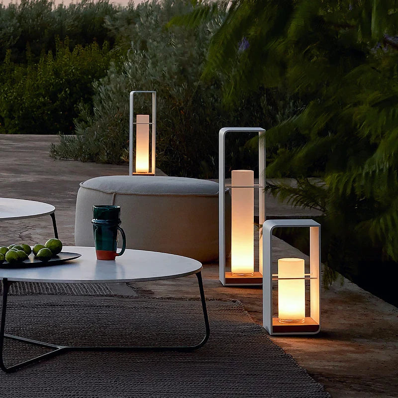 Lampe de Jardin Solaire en Acier Inoxydable - Éclairage Étanche et Écoénergétique
