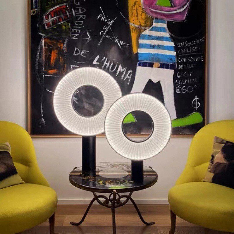 Lampe de Table Solaire Écologique - Design Élégant et Économie d'Énergie