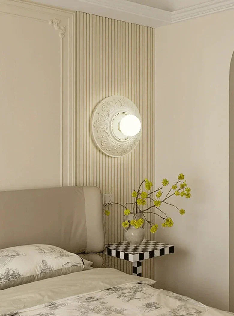 Lampe Vintage Ronde Blanche - Éclairage Rétro pour Intérieurs Sophistiqués