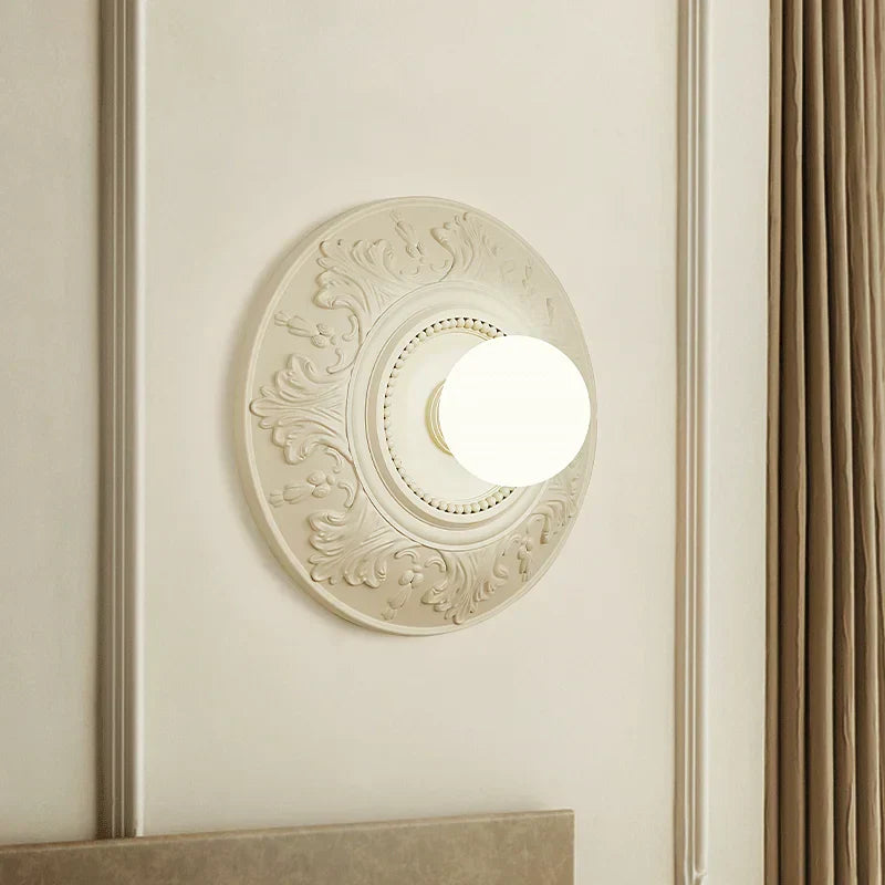 Lampe Vintage Ronde Blanche - Éclairage Rétro pour Intérieurs Sophistiqués