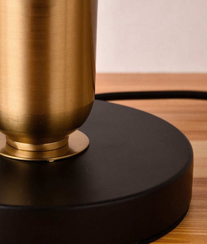 Lampe de Table Élégante en Or et Noir - Éclairage Chic pour Ambiance Cosy