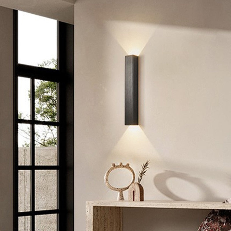 Lampe d'extérieur moderne et élégante - Éclairage Durable pour Espaces Contemporains