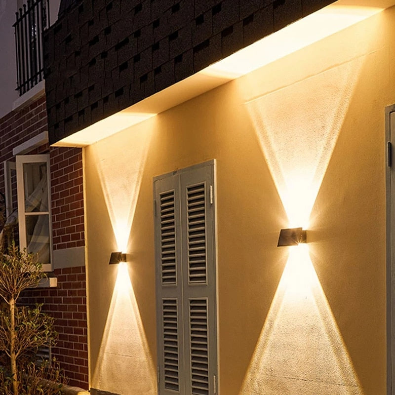 Lampe Murale Solaire Moderne - Éclairage Chic et Résistant aux Intempéries